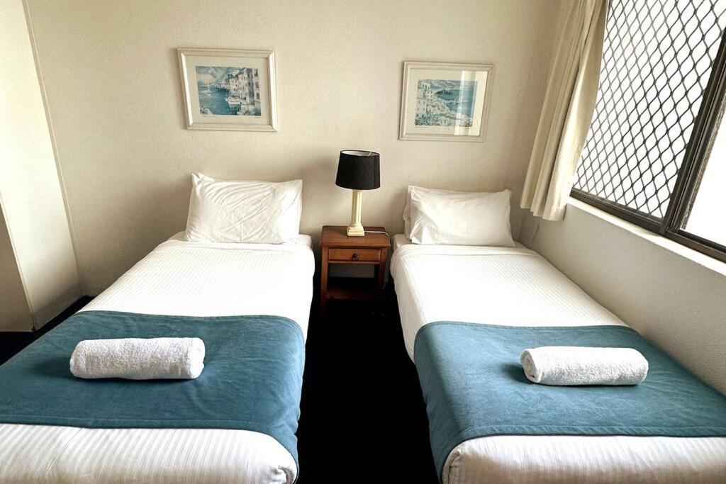 2 Bedroom Ocean View - Alexandria Apartments -Alexandra Headland Maroochydore Exteriör bild