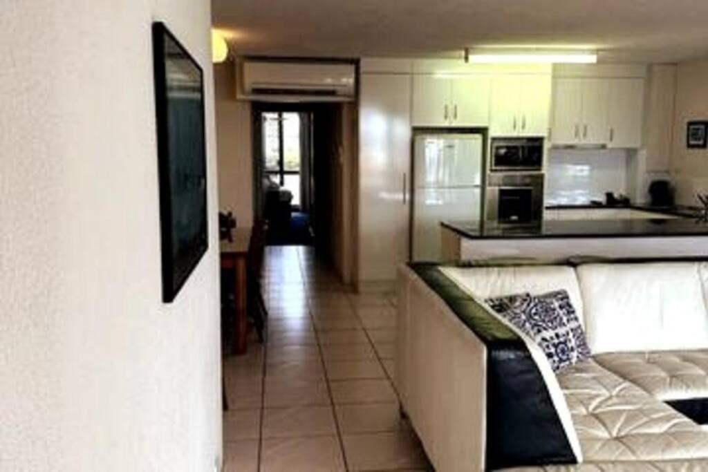 2 Bedroom Ocean View - Alexandria Apartments -Alexandra Headland Maroochydore Exteriör bild